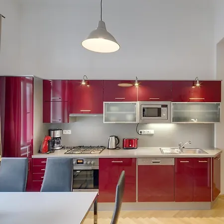 Old Town Square Lejlighedshotel 4*