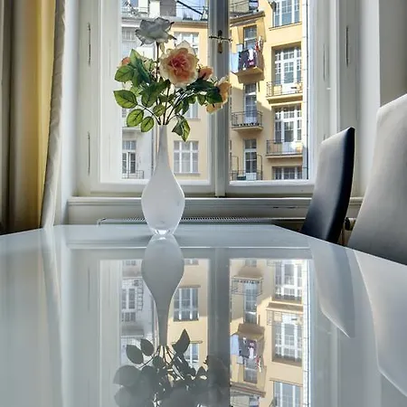 Old Town Square Lejlighedshotel 4*