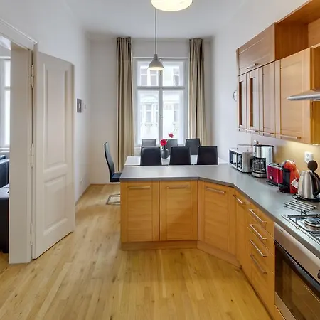 Aparthotel Old Town Square 4*