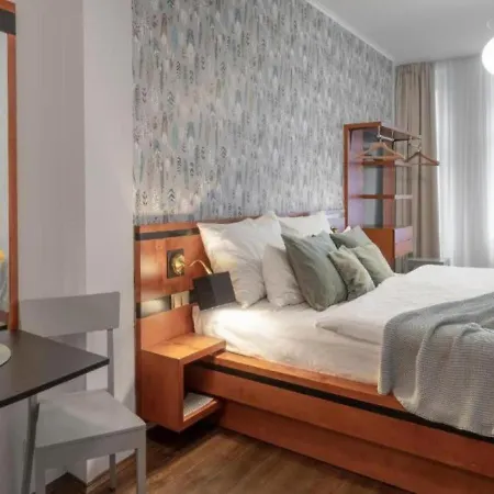 Old Town Square 4*
