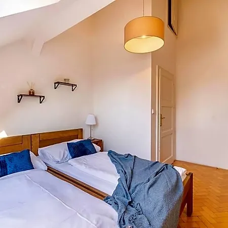Old Town Square 4*