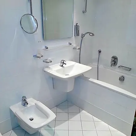 Old Town Square 4*