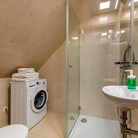 Old Town Square 4*