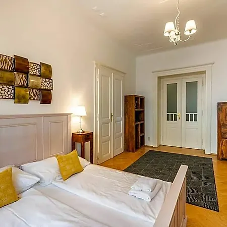 Old Town Square 4*