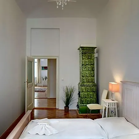 Apartahotel Old Town Square 4*