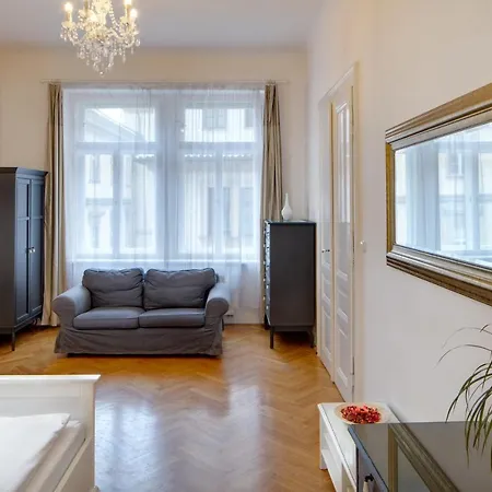 Old Town Square 4* פראג